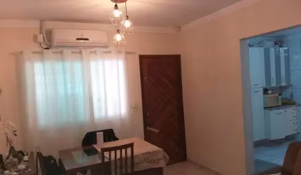 Casa para Venda em Sorocaba, Jardim Sao Paulo, 2 dormitórios, 1 suíte, 2 banheiros, 2 vagas
