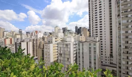 Apartamento de Alto Padrão no Jardim Paulista 276 mts 2 Suites + 2 dormitórios, 3 vagas.