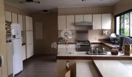 Apartamento a venda, Higienópolis, 180 m², 3 dormitórios, 1 suíte, 3 vagas, R$ 2.600.000