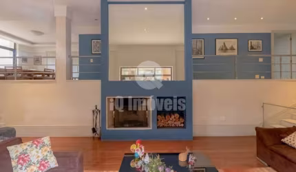 Casa com 5 suítes em rua tranquila