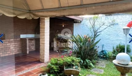 Sobrado a venda de 327 m² 4 suítes 3 vagas Brooklin R$ 1.850.000,00
