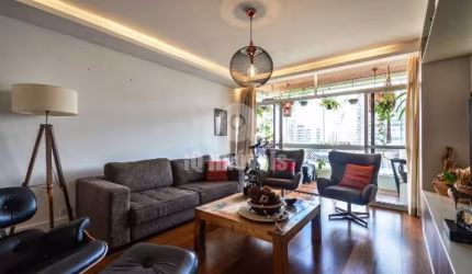Apartamento a venda 183 m² 4 dormitórios 1 suíte 2 vagas em Moema R$ 2.250.000,00