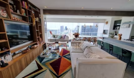 Lindo apartamento para venda no Brooklin,  com 3 suítes, reformado , vista livre   e lazer de clube