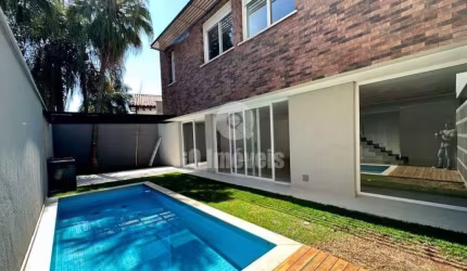 Espetacular Casa em condomínio fechado no Alto da Boa Vista