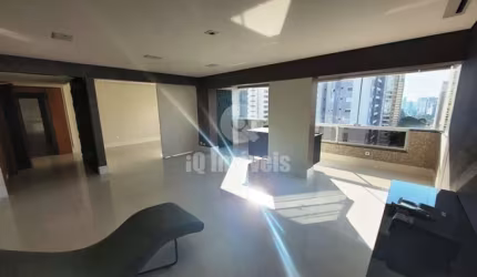 Apartamento à venda no Campo Belo, 220 metros, 3 suítes, 4 vagas, R$ 1.590.000,00