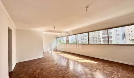 Campo Belo Nobre. 110m² 3 dormitórios, 1 suítes, 1 vaga, reformado.