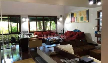 Sobrado a venda, Alto de Pinheiros 412 metros 4 dormitórios, 2 suítes, 4 vagas, R$ 3.500.000,00