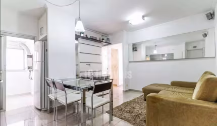 Apartamento a venda no Coração do Campo Belo de 2 dormitorios ,1 vaga e lazer!! Mobiliado