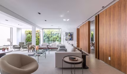 Casa a venda no Brooklin 5 suítes 7 vagas R$ 6.200.000 pronta