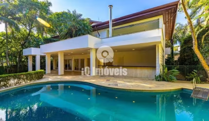 Altissimo Padrão. Casa para venda em Condomínio Fechado no Jardim Cordeiro