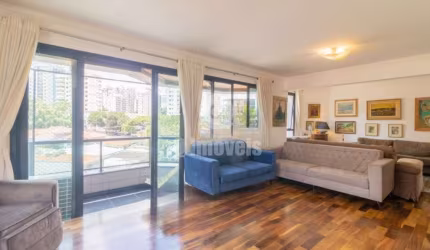 Moema Pássaros, Vila Uberabinha apartamento a venda 196 m² , 3 suítes, 3 vagas , piscina e academia.