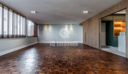Apartamento com 3 Quartos e 3 banheiros à Venda, 157 m²