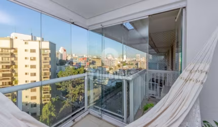 Cobertura Duplex a venda em Pinheiros, 134 metros, 2 dormitórios, 1 suíte, 2 vagas.
