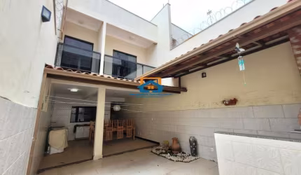 Já imaginou em morar em um imóvel lindo, casa duplex, espaçosa, acabamento diferenciado, em uma excelente localização no bairro Residencial Beth&#226;nia.