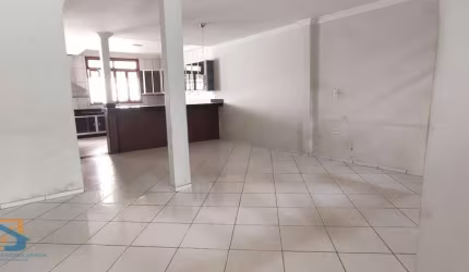 Casa de 3 quartos no bairro Industrial - Santana do Paraíso