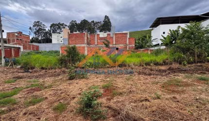 Lote de 240m&#178; no Bairro Cidade Verde!