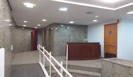 ALUGO PRÉDIO COMERCIAL NO CENTRO DE CURITIBA/PR