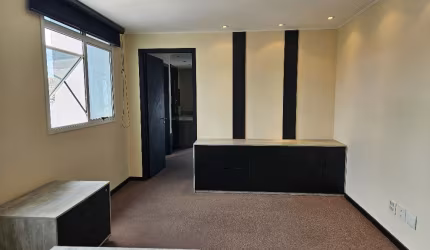 Sala Comercial No Centro de Curitiba