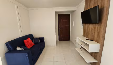 Apartamento mobiliado de um dormitório no Centro de Curitiba-PR