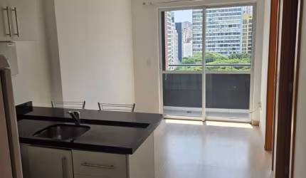 Apartamento de 02 quartos no Centro de Curitiba