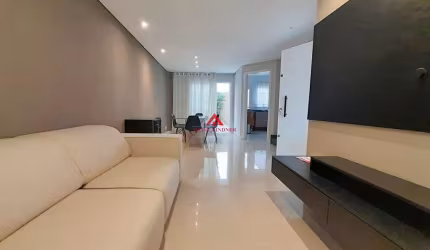 Sobrado 3 Dormitórios e 1 suíte com hidromassagem semi-mobiliado, 153m² - Uberaba - Curitiba