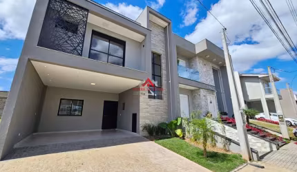 Sobrado 03 Dormitórios e 1 suíte com 140m - Costeira - São José dos Pinhais