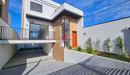 Sobrado Alto Padrão 03 Dormitórios e 1 suíte com 198m² - Cruzeiro - São José dos Pinhais.