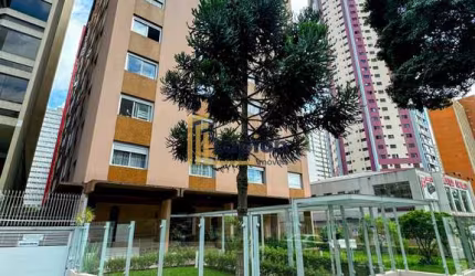 Amplo Apartamento com 125,96 m  privativos no Bigorrilho
