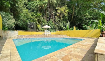 Casa em Condomínio Fechado, 3 quartos à venda por R$ 900.000 - Imobiliária Guarujá
