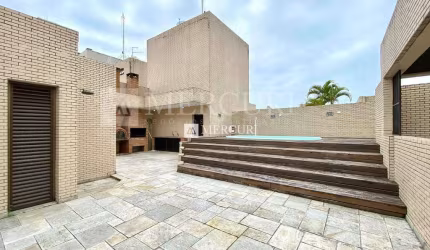 Cobertura com Piscina e Churrasqueira na Praia da Enseada, Guarujá