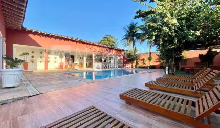 Casa no Guarujá, com 7 quartos à venda, 680 m² por R$ 2.300.000 - Balneário Praia do Pernambuco - Guarujá/SP