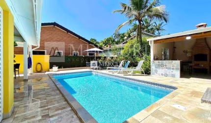 Casa com 3 dormitórios à venda, 220 m² por R$ 1.800.000,00 - Balneário Praia do Pernambuco - Guarujá/SP