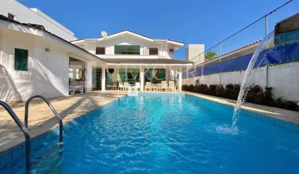 Casa no Guarujá, Condomínio Fechado, Jardim Acapulco,, 4 quartos (4 suítes) à venda