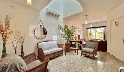Casa no Guarujá, Condomínio Fechado, 4 quartos (4 suítes) à venda, 200 m² por R$ 1.500.000