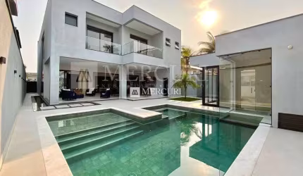 Luxuosa Casa com 5 Suítes no Jardim Acapulco, Guarujá