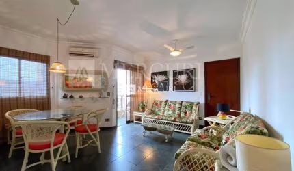 Apartamento com Sacada na Praia da Enseada, Guarujá