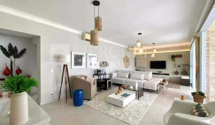 Apartamento na Praia da Enseada com Varanda Gourmet
