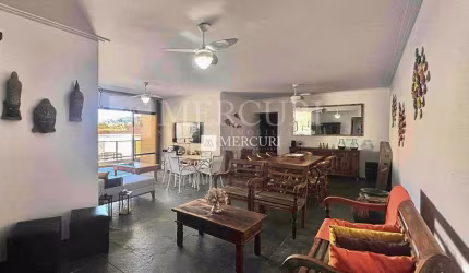 Apartamento à Venda na Enseada com Varanda