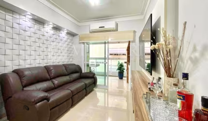 Apartamento com Varanda Gourmet na Praia da Enseada, Guarujá