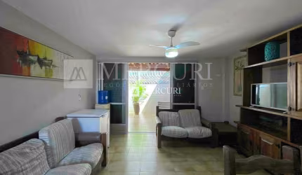 Casa à Venda no Guarujá – Região do Tortugas, Frente Mar