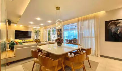 Apartamento no Guarujá, Enseada, com Vista Mar, 3 suítes e Adega.