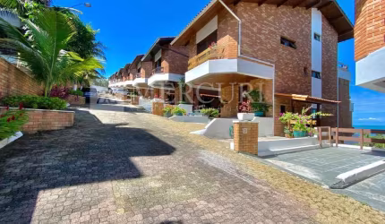 Casa no Guarujá, praia da enseada, região do Casa grande Hotel.