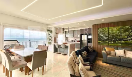 Apartamento no Guarujá, Jardim Astúrias, Amplo e Vista para o Mar