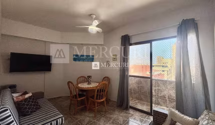 Apartamento no Guarujá, Enseada, prédio com lazer e excelente localização.