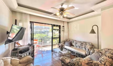 Apartamento no Guarujá, Enseada, Amplo com 3 Quartos