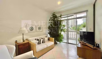 Apartamento no Guarujá, Enseada, 2 Quartos, Cozinha Americana.