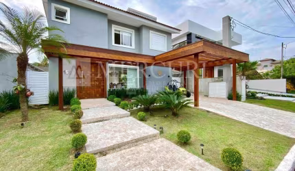Casa no Guarujá, Condomínio Fechado, Jardim Pernambuco, 3 quartos (2 suítes), piscina e churrasqueira - Mercuri Imóveis Guarujá