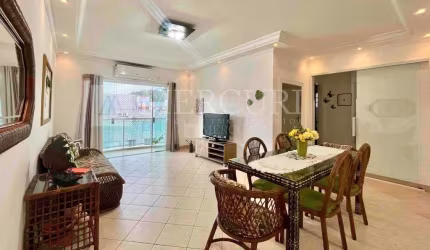 Apartamento no Guarujá, Enseada, Amplo com Sacada e 3 Quartos