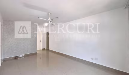 Apartamento no Guarujá, Jardim dos Pássaros, condomínio com lazer.