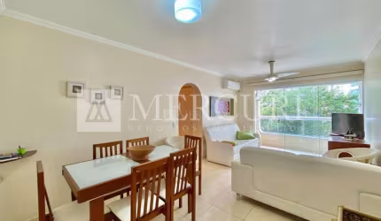 Apartamento no Guarujá, Pitangueiras, 2 quartos e sacada com vista para o mar.